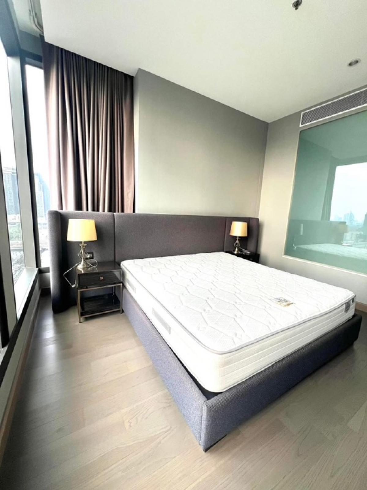 For SaleCondoRama9, Petchburi, RCA : Urgent sale: The Esse Singha Complex, size 77 Sq.m, 2 bed, 2 bath, only 20.9 MB!! Contact 086-795-9997 (Jimmy)