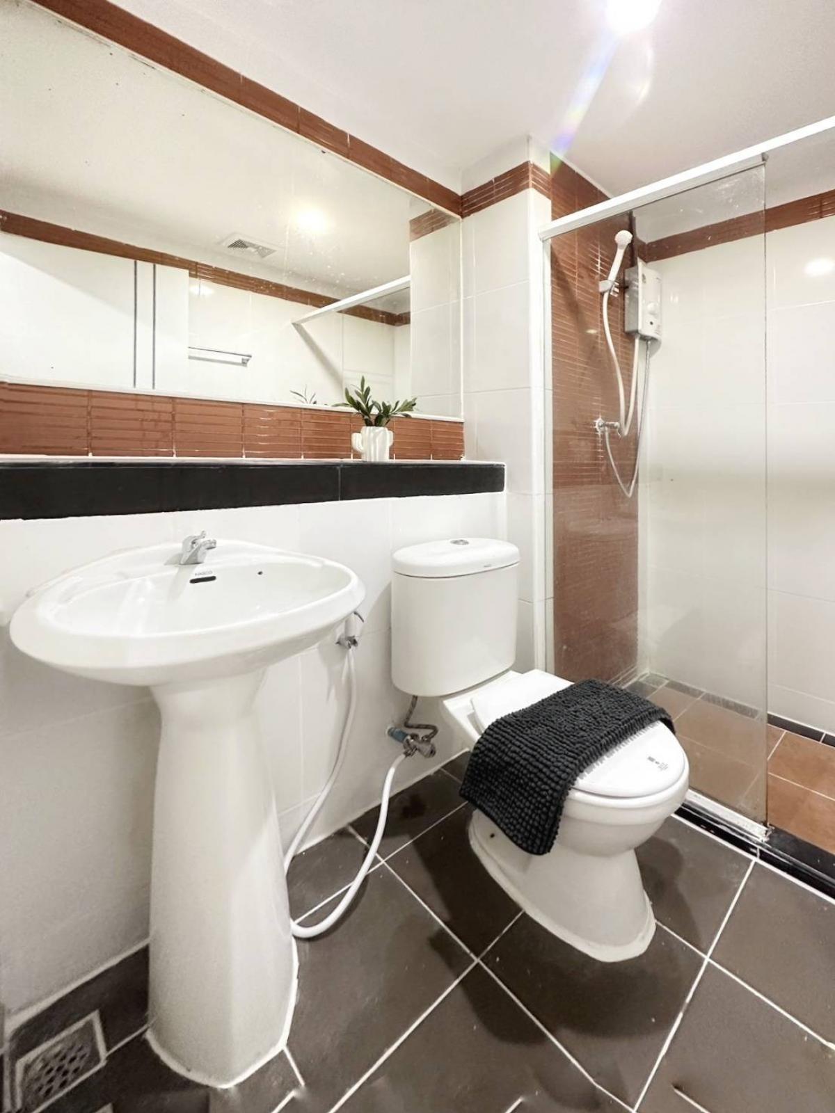 For SaleCondoBangna, Bearing, Lasalle : Good fortune, dawn ❗️ Auspicious number room near BTS Bangna is very convenient!  Must be here. 👉🌳 Regent Home 7 Bang Na (Regent Home 7 Bangna)