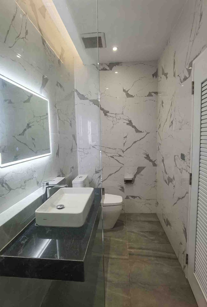 ขายทาวน์โฮมสุขุมวิท อโศก ทองหล่อ : ขายทาวน์เฮาส์ สุขุมวิท 4 BTS นานา คลองเตย กรุงเทพ