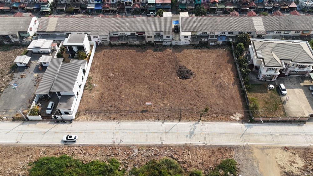 For SaleLandPathum Thani,Rangsit, Thammasat : 🔥Selling the most beautiful land shape🔥 (rectangle) ⭐Size 600 sq.wa. ⭐Filled ⭐Road width 8 m.