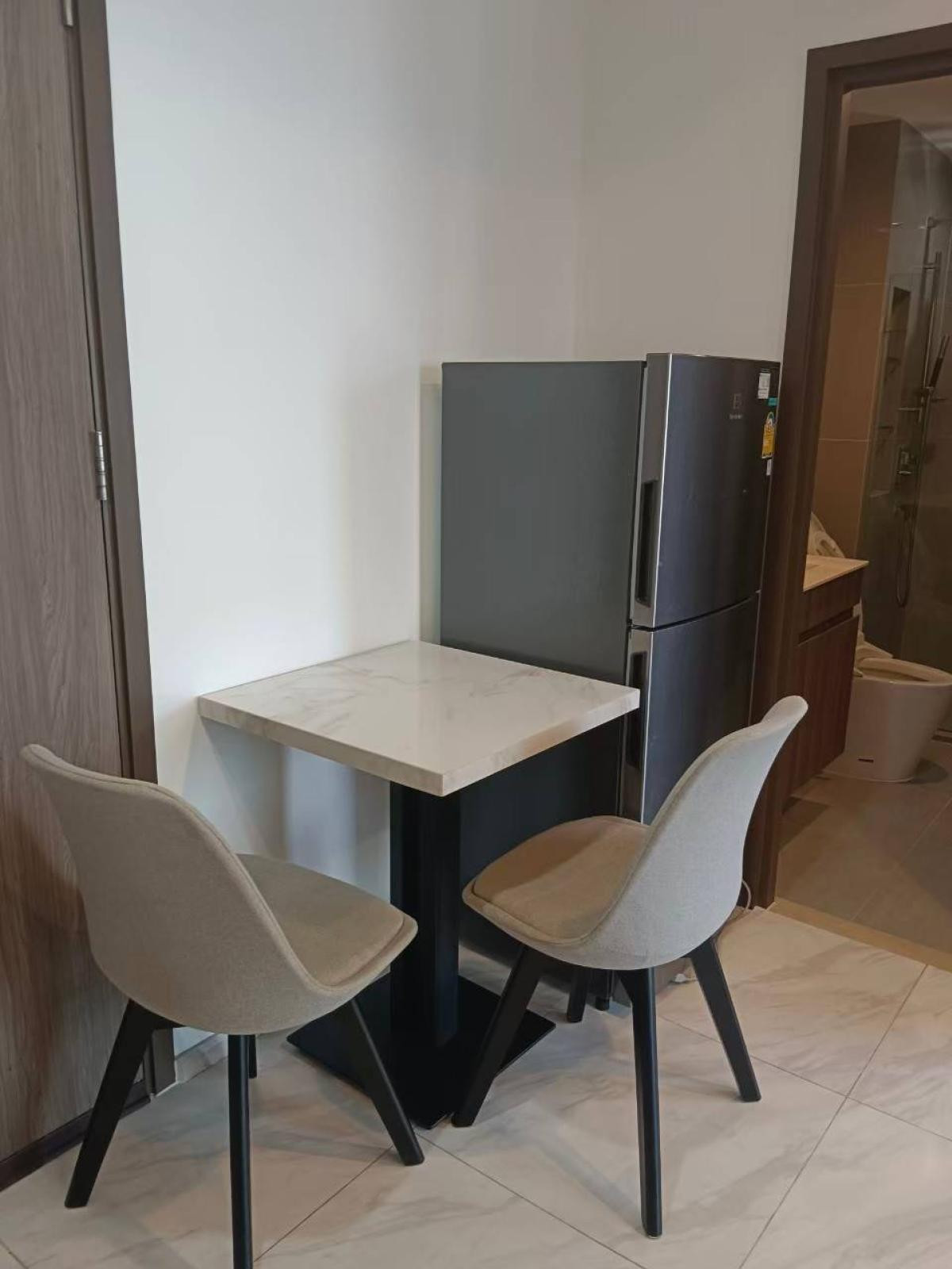 ขายคอนโดพระราม 9 เพชรบุรีตัดใหม่ RCA : ขายคอนโด  ไอดีโอ โมบิ อโศก MRT-เพชรบุรี บางกะปิ เขต ห้วยขวาง กรุงเทพ  CX-86681