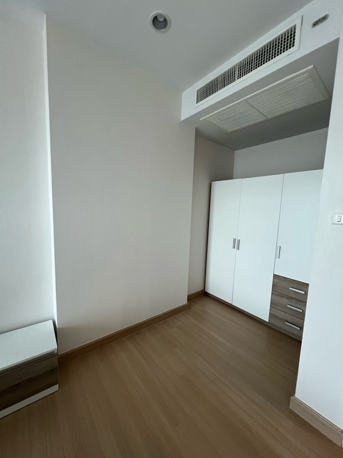 ให้เช่าคอนโดสาทร นราธิวาส : ศุภาลัย ไลท์ รัชดาฯ-นราธิวาส-สาทร