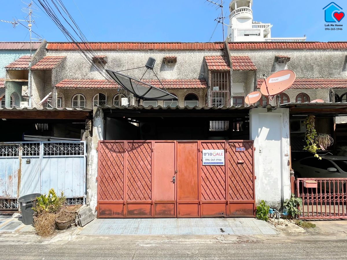 For SaleTownhomeRatchadapisek, Huaikwang, Suttisan : For sale: 2-storey townhouse, Wichianchai Village, Rama 9 location