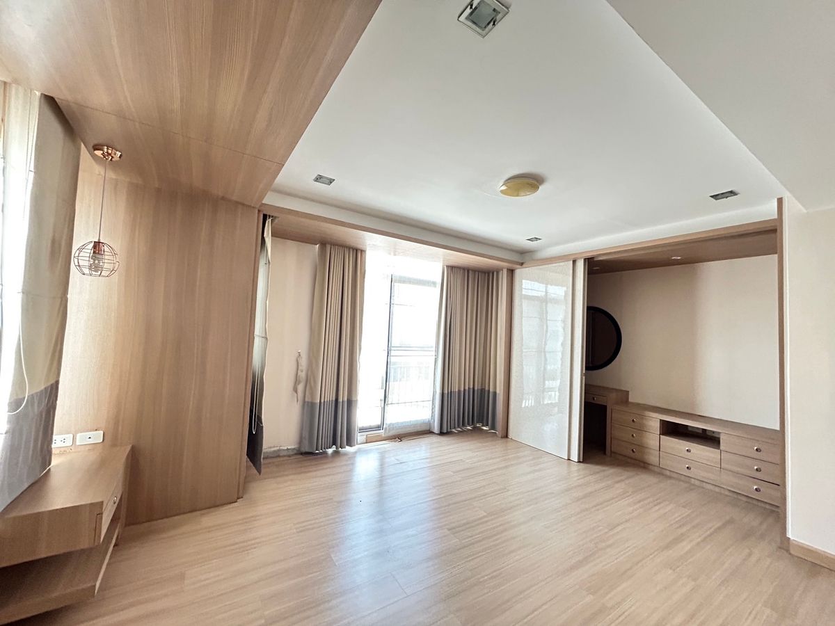 ขายทาวน์โฮมเอกชัย บางบอน : ขายทาวน์โฮมพร้อม คาเฟ่ทำ เดลิเวอรี่ พฤกษาวิลล์ 68 พระราม 2 – ท่าพระ (หลังมุม) 093 296 2878 ที่จอดรถ 3-4 คัน