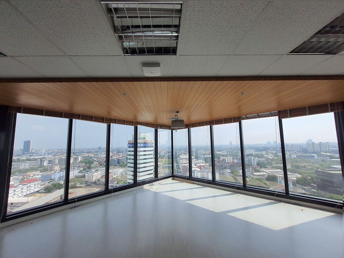 ให้เช่าสำนักงานลาดพร้าว เซ็นทรัลลาดพร้าว : ให้เช่า พื้นที่สำนักงาน @ Central City Tower บางนา. ชั้น 16 (ตกตแต่งบางส่วน) 186.73 ตรม. [RAR2501-1838]