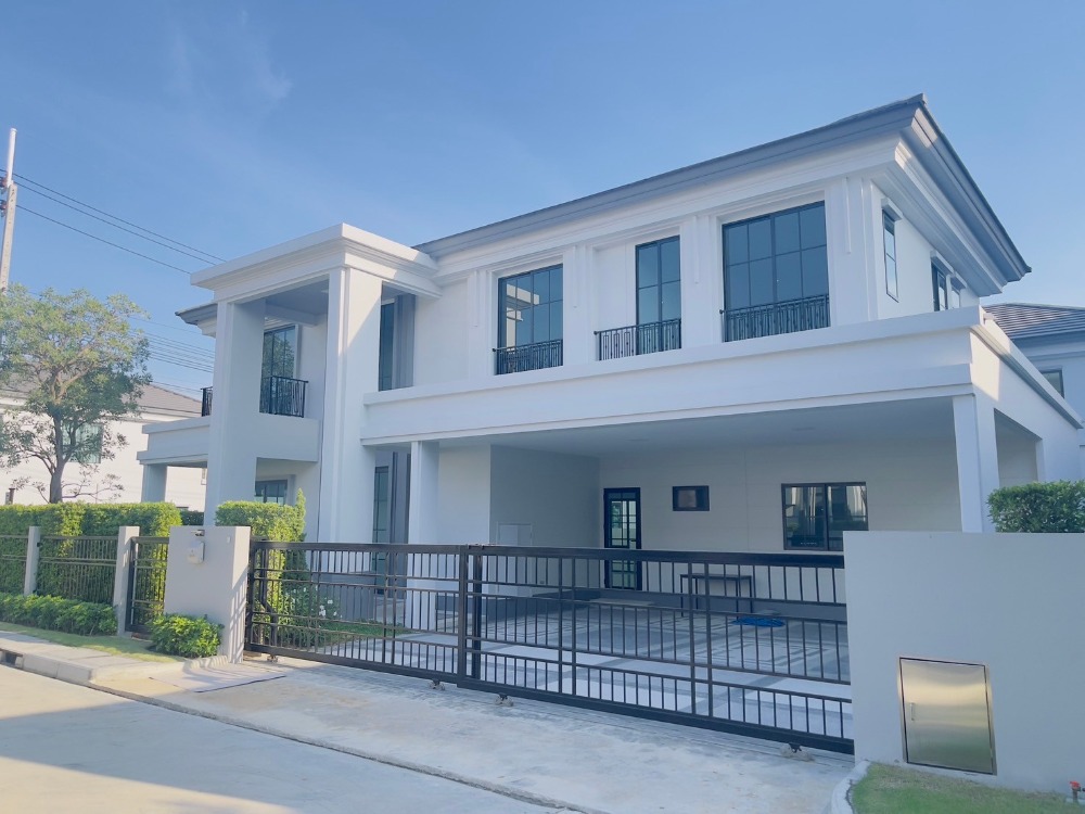 For SaleHouseSeri Thai, Ramkhamhaeng Nida : FOR SALE MAJESTY TYPE usable area 321 sq m., 4 bedrooms, 5 bathrooms, plot next to swimming pool, common area, negotiable price