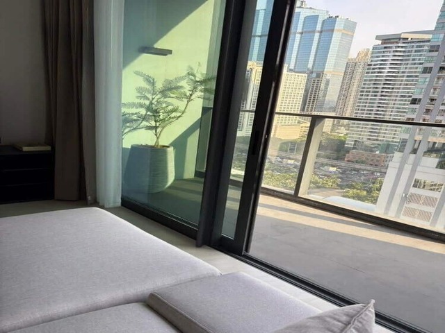 ให้เช่าคอนโดสาทร นราธิวาส : Spacious 2-Bedroom Condo for Rent at Tait Sathorn 12, Just Steps from BTS St. Louis