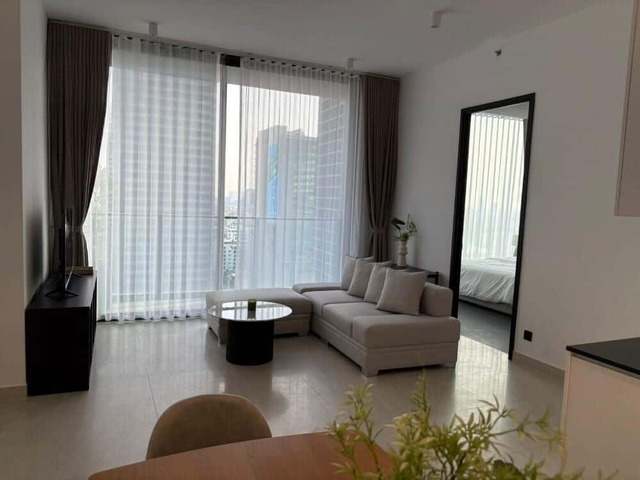 ให้เช่าคอนโดสาทร นราธิวาส : Spacious 2-Bedroom Condo for Rent at Tait Sathorn 12, Just Steps from BTS St. Louis