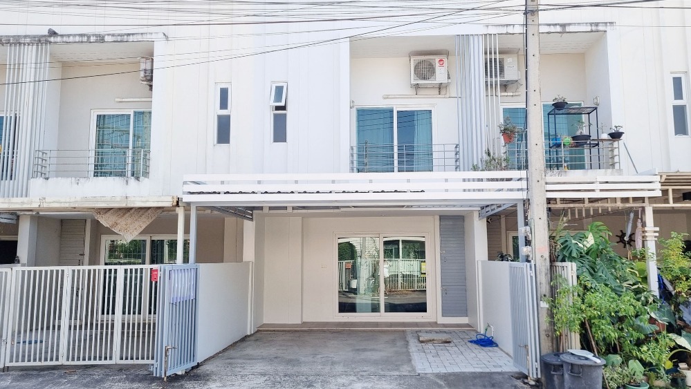 For RentTownhomeChiang Mai : Townhome for rent near by 5 min to Big C Mae Hia, No.9H853
