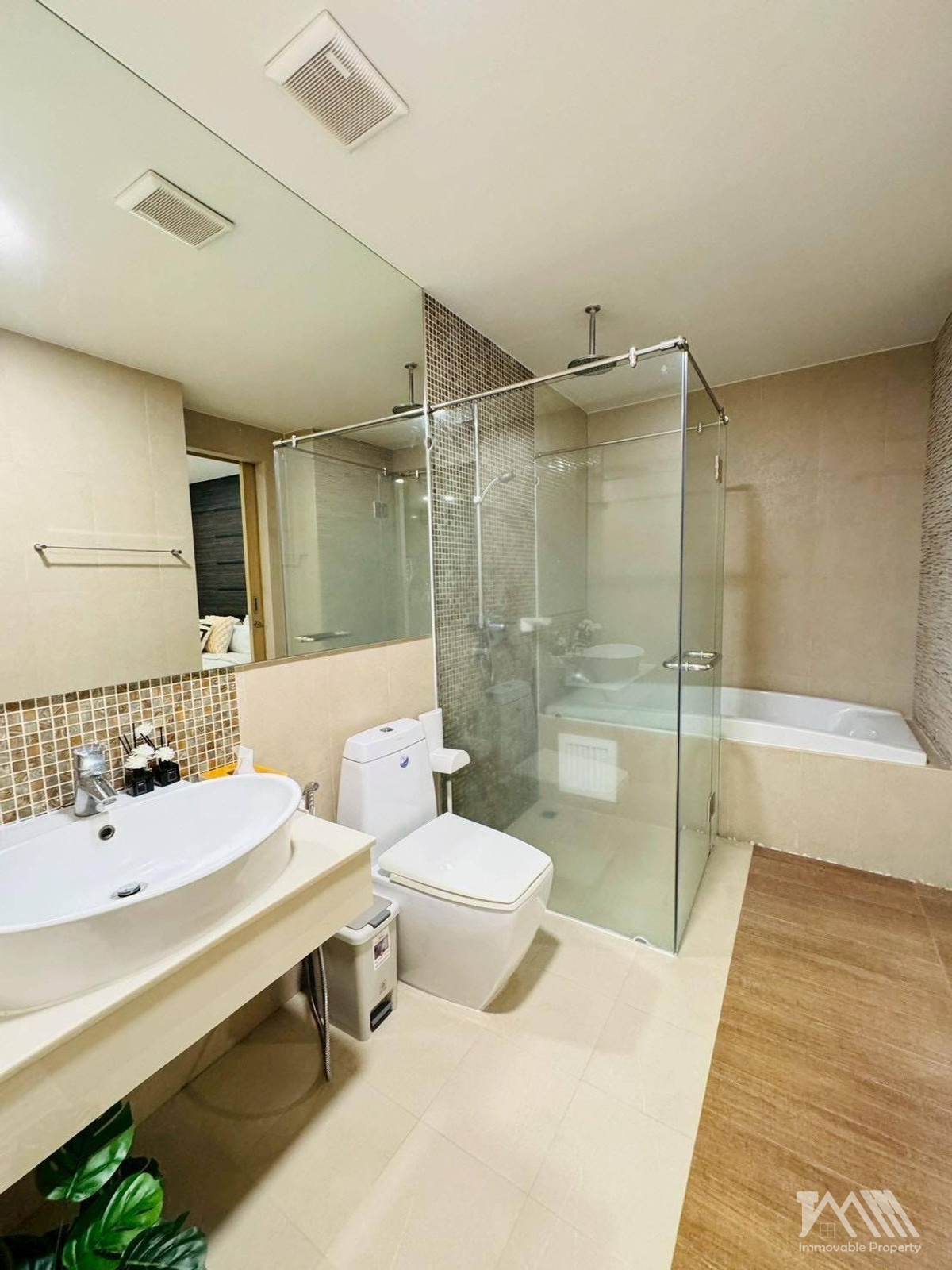 ขายคอนโดภูเก็ต : คอนโด เดอะเบย์คลิฟ ป่าตอง / Condo Patong, Phuket