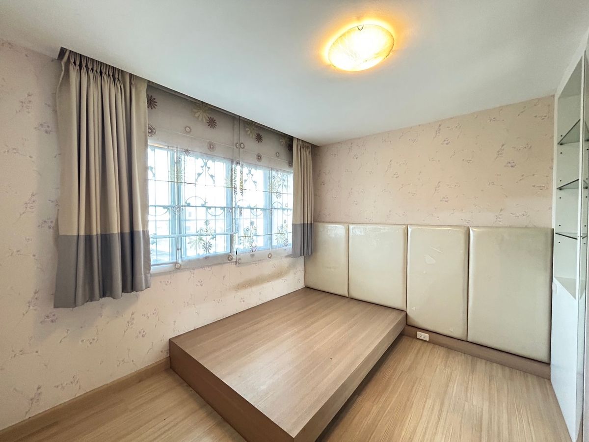 ขายทาวน์โฮมเอกชัย บางบอน : ขายทาวน์โฮมพร้อม คาเฟ่ทำ เดลิเวอรี่ พฤกษาวิลล์ 68 พระราม 2 – ท่าพระ (หลังมุม) 093 296 2878 ที่จอดรถ 3-4 คัน