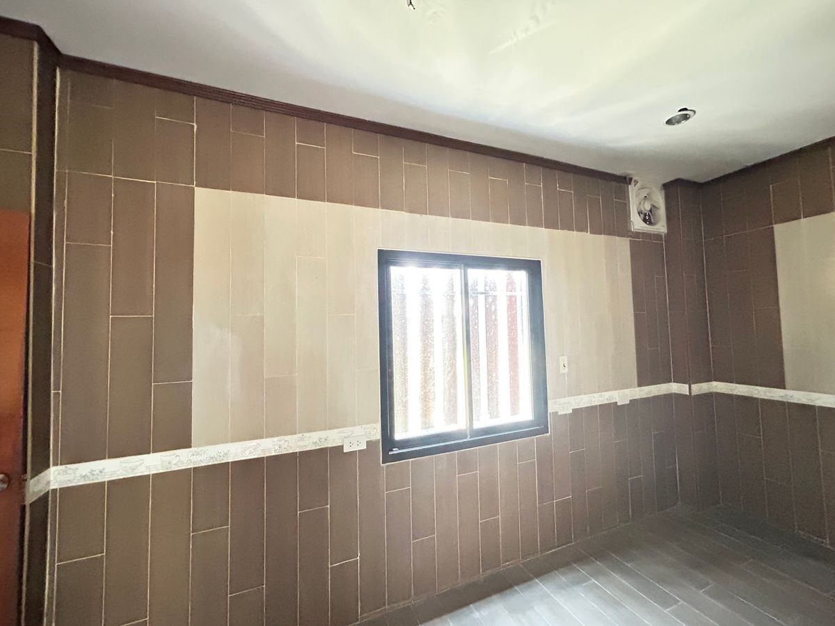 ขายทาวน์โฮมเอกชัย บางบอน : ขายทาวน์โฮมพร้อม คาเฟ่ทำ เดลิเวอรี่ พฤกษาวิลล์ 68 พระราม 2 – ท่าพระ (หลังมุม) 093 296 2878 ที่จอดรถ 3-4 คัน