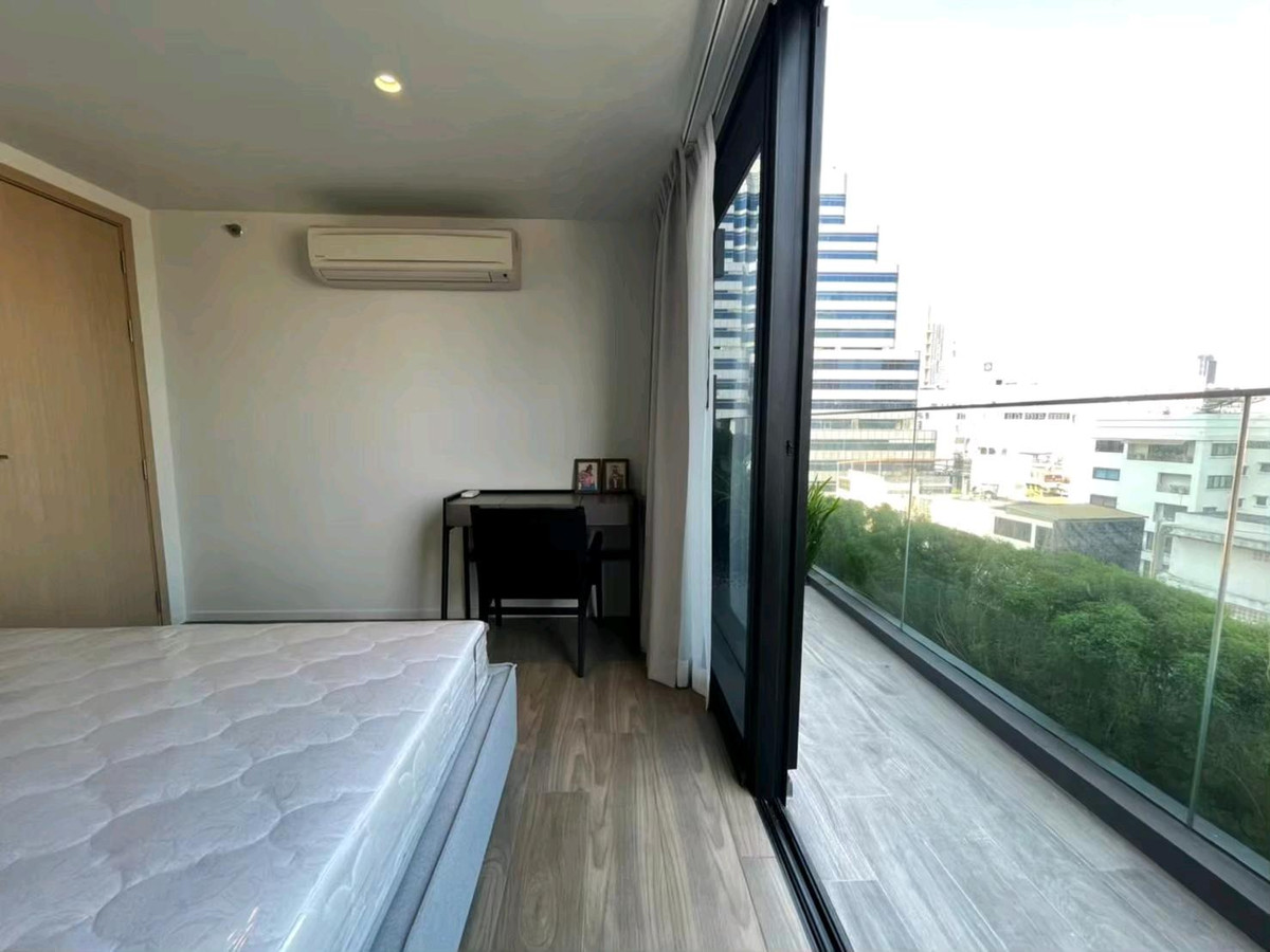 ให้เช่าคอนโดสีลม ศาลาแดง บางรัก : 📌For RENT เช่า | The Lofts Silom  2BR (71 sqm) Special unit with Private Garden 68,000 THB/month