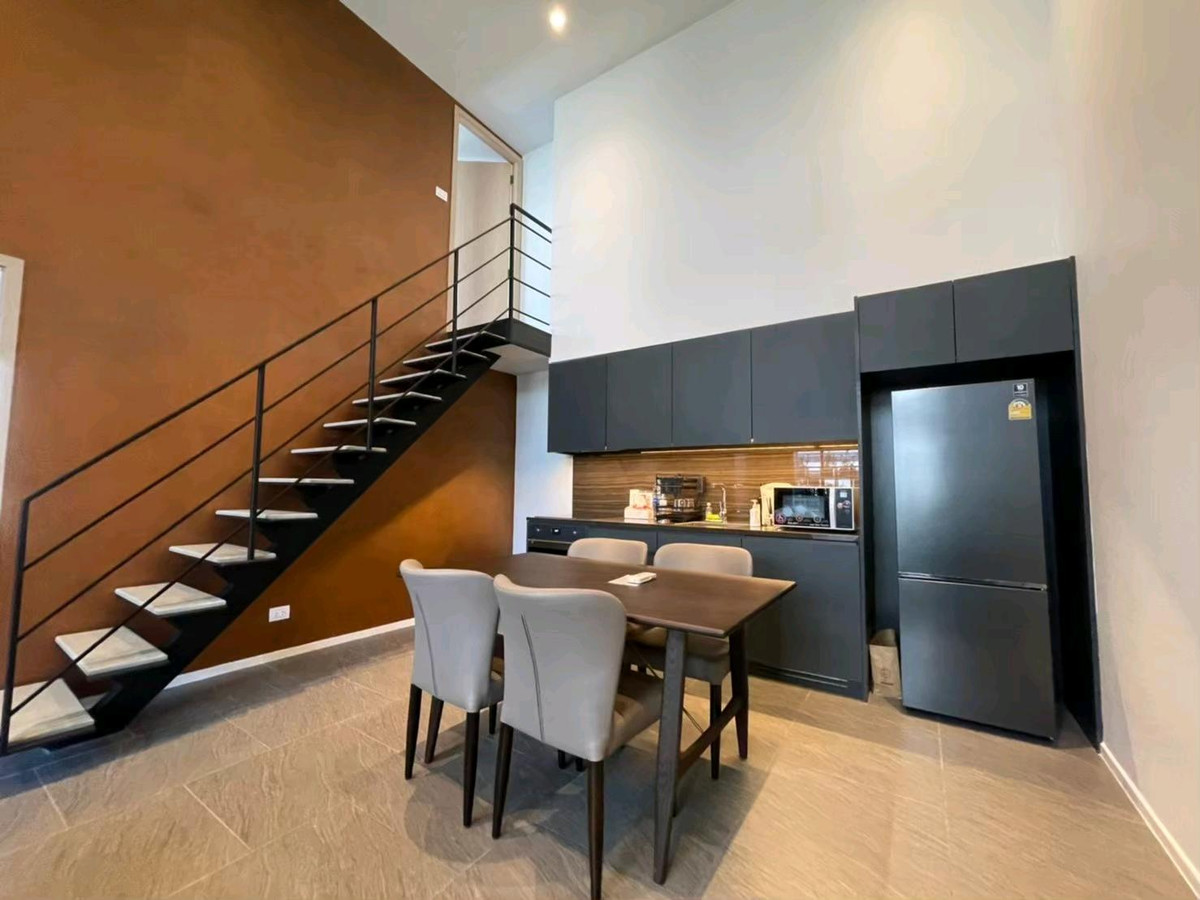 ให้เช่าคอนโดสีลม ศาลาแดง บางรัก : 📌For RENT เช่า | The Lofts Silom  2BR (71 sqm) Special unit with Private Garden 68,000 THB/month