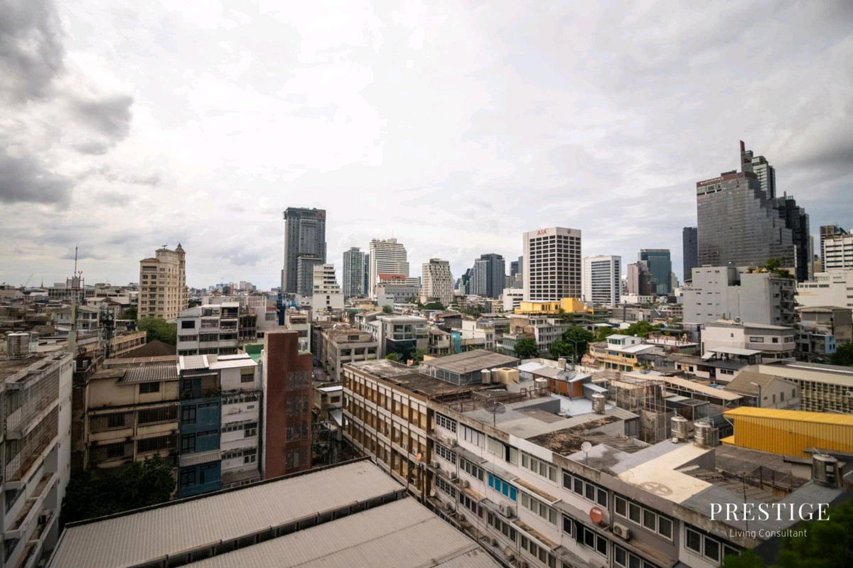 ให้เช่าคอนโดสีลม ศาลาแดง บางรัก : 📌For RENT เช่า | The Lofts Silom  2BR (71 sqm) Special unit with Private Garden 68,000 THB/month