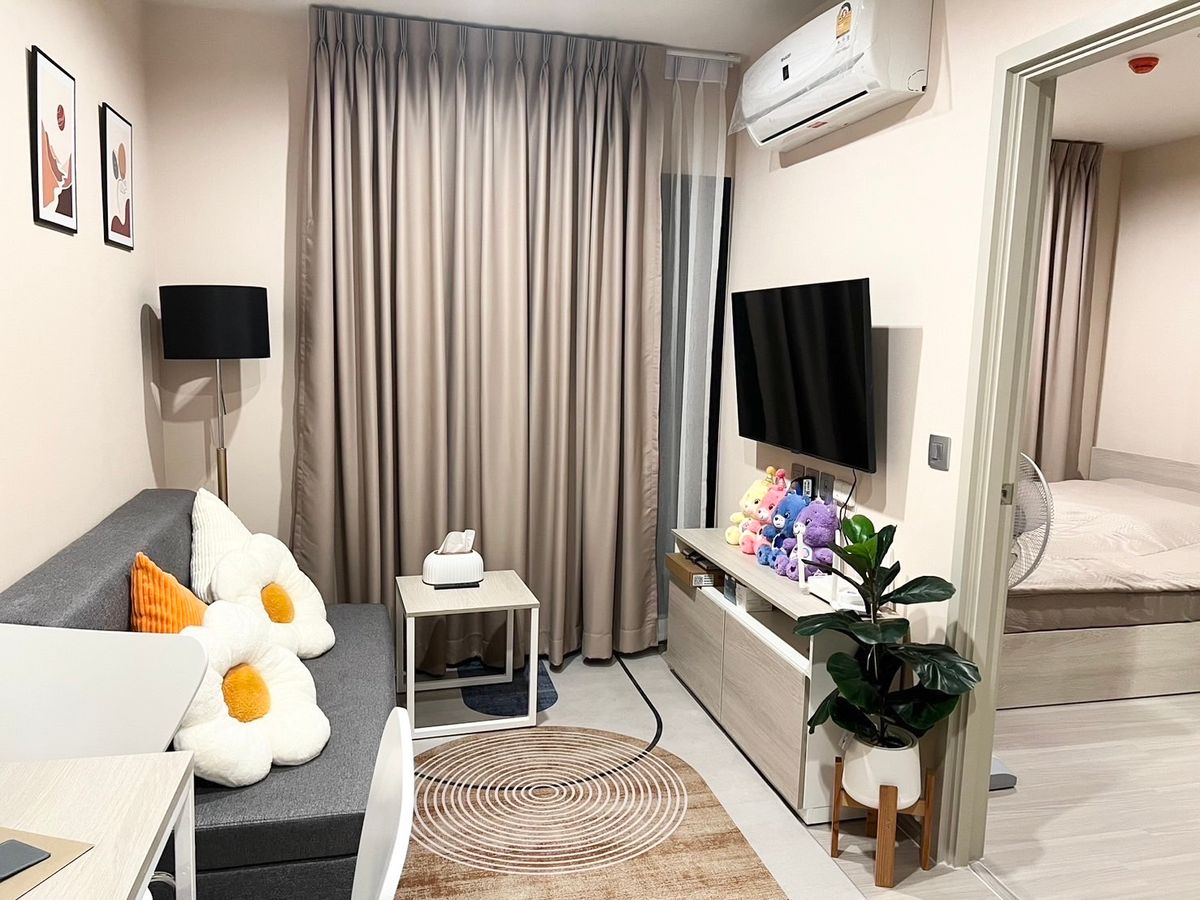 ให้เช่าคอนโดสมุทรปราการ สำโรง : เช่าคอนโด Aspire Erawan Prime ไม่เคยปล่อยเช่า ห้องสวย ตกแต่งวอลล์เปเปอร์ พร้อมเฟอร์นิเจอร์ครบๆอย่างดี ติดBTSเอราวัณ / โทร 099-149-5164