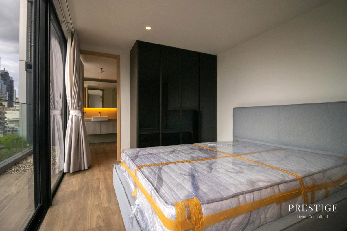 ให้เช่าคอนโดสีลม ศาลาแดง บางรัก : 📌For RENT เช่า | The Lofts Silom  2BR (71 sqm) Special unit with Private Garden 68,000 THB/month