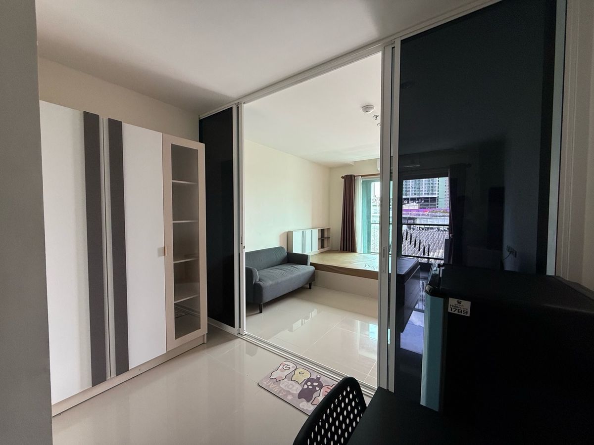 For RentCondoPattanakan, Srinakarin : Condo for rent Asgarn Place Srinakarin, the room on the 2nd floor, size 26.31 sqm, near Tesco Lotus Phatthanakan 10min walk to  BTS huamak