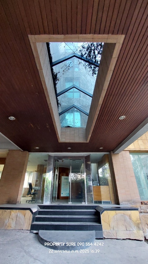 ให้เช่าสำนักงานอ่อนนุช อุดมสุข : SR2602-003 Building for rent ให้เช่า-ขาย อาคารสำนักงาน Stand alone 6 ชั้น พร้อมบ้านพักผู้บริหาร ถ.สุขุมวิทใกล้ BTS บางจาก