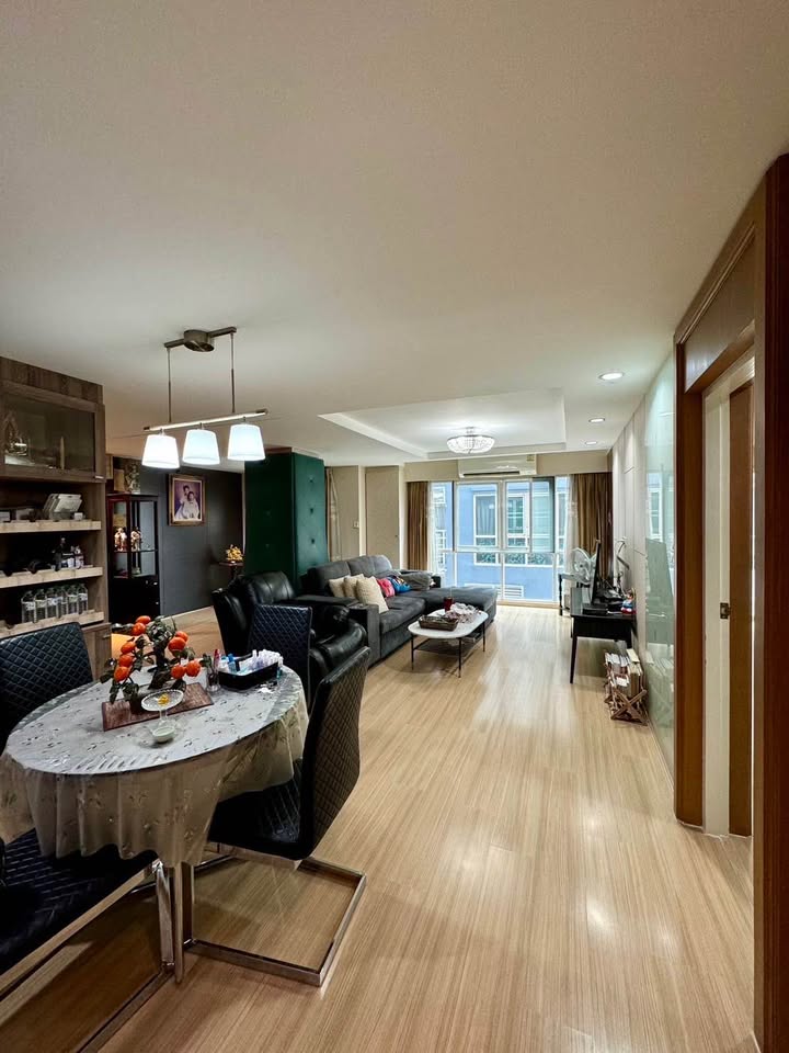 For SaleCondoSukhumvit, Asoke, Thonglor : Condo for sale Le Cosi Ekamai 28