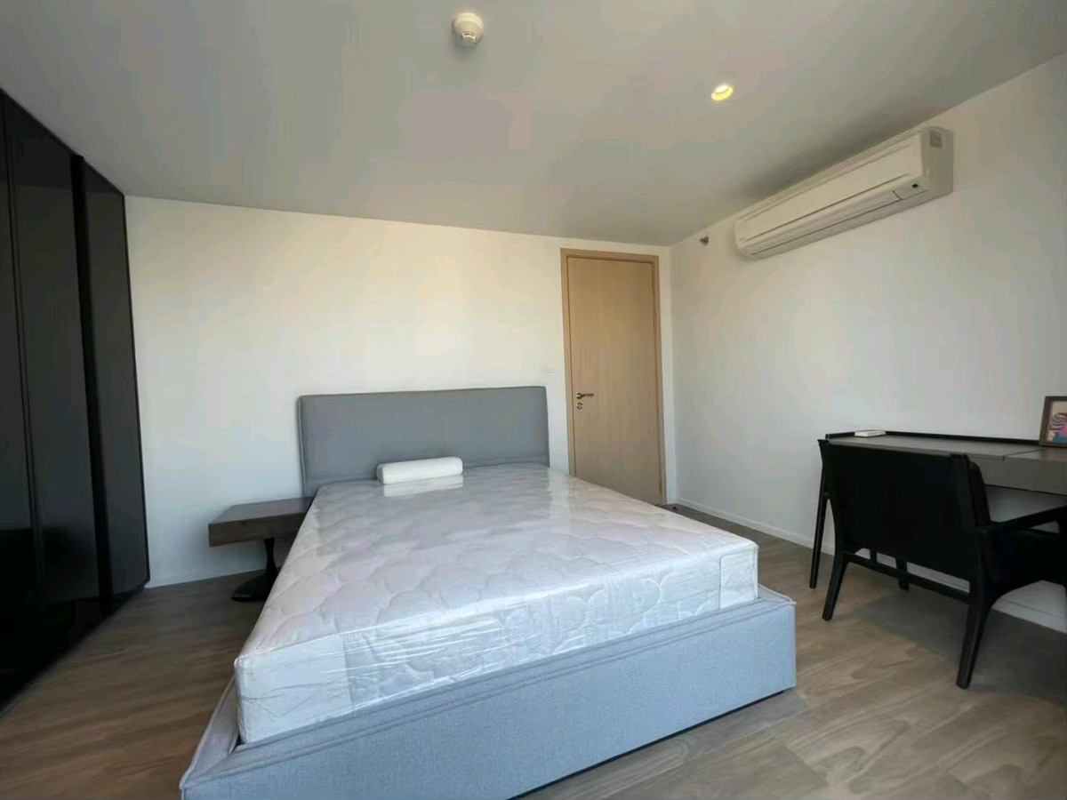 ให้เช่าคอนโดสีลม ศาลาแดง บางรัก : 📌For RENT เช่า | The Lofts Silom  2BR (71 sqm) Special unit with Private Garden 68,000 THB/month