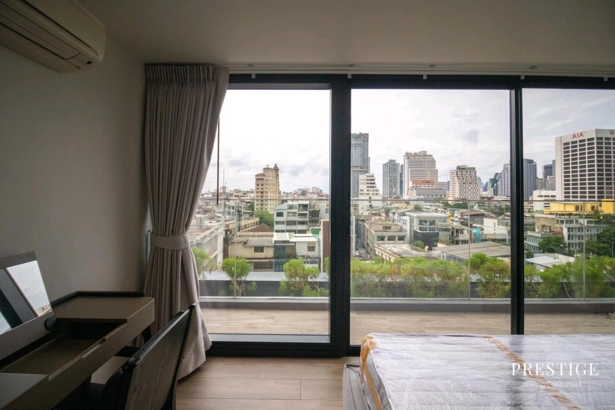 ให้เช่าคอนโดสีลม ศาลาแดง บางรัก : 📌For RENT เช่า | The Lofts Silom  2BR (71 sqm) Special unit with Private Garden 68,000 THB/month