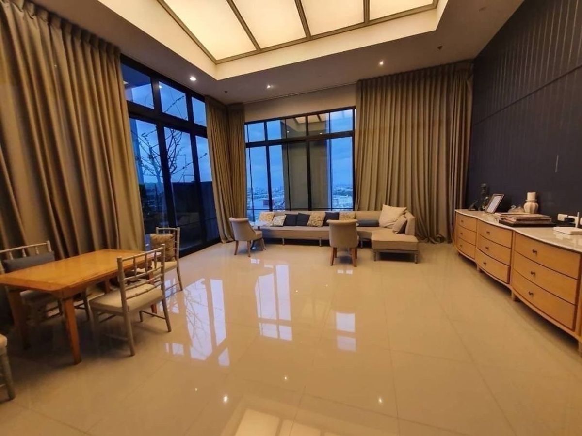For SaleCondoSapankwai,Jatujak : 🔥 Dont miss out on this huge discount! 🔥 ​​🏙️ The Editor 📍 1 bedroom | 1 bathroom | Size 28 sq m. 💸 Selling for only 3,990,000 baht (negotiable!) 📞 Call: 086-746-8882 (K. Cooper)