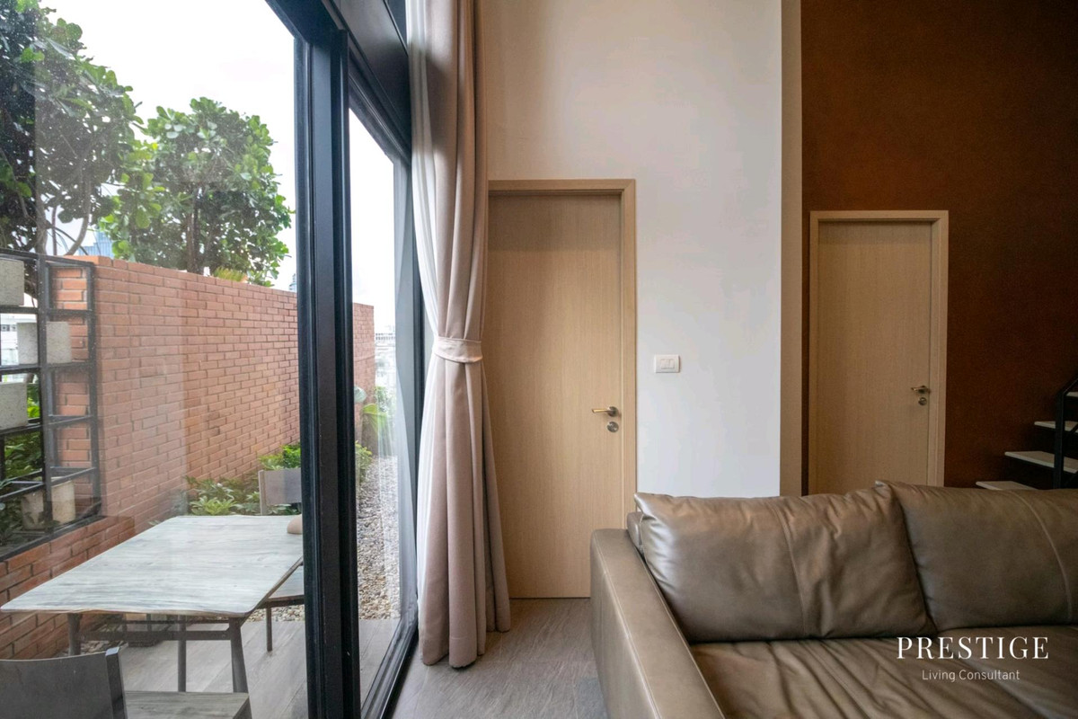 ให้เช่าคอนโดสีลม ศาลาแดง บางรัก : 📌For RENT เช่า | The Lofts Silom  2BR (71 sqm) Special unit with Private Garden 68,000 THB/month