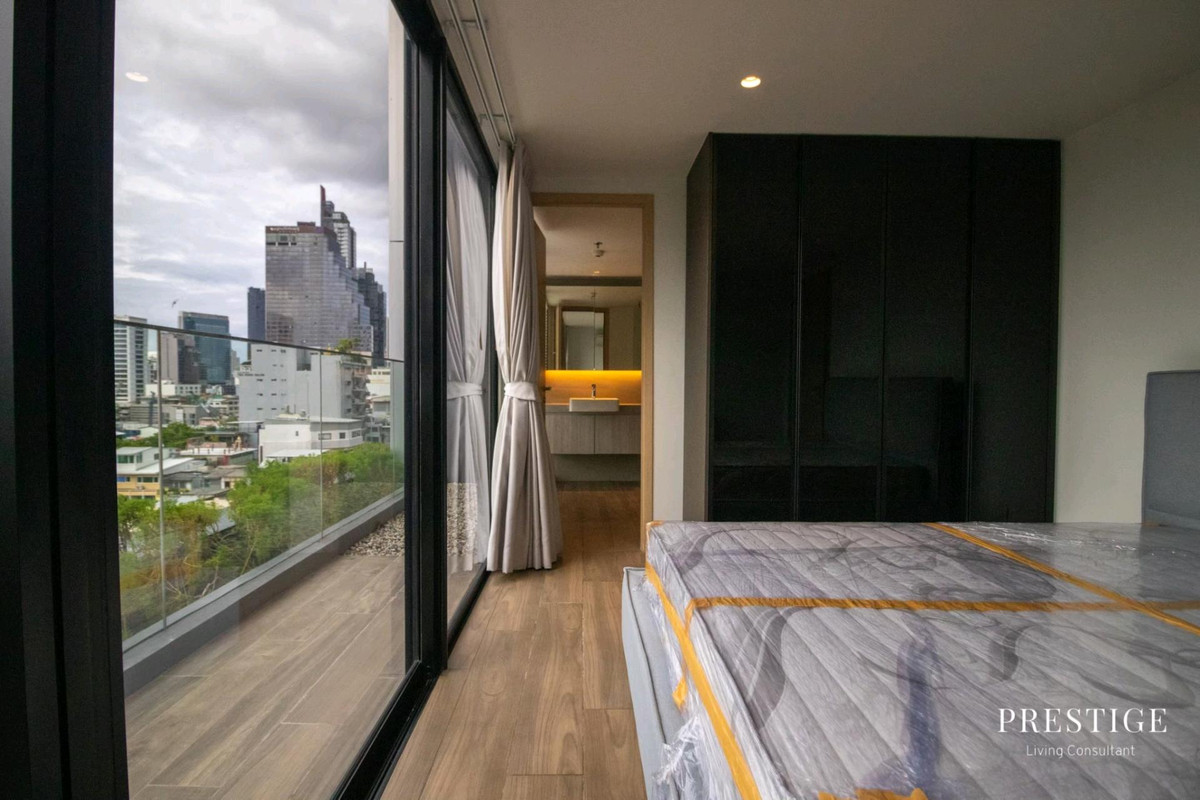 ให้เช่าคอนโดสีลม ศาลาแดง บางรัก : 📌For RENT เช่า | The Lofts Silom  2BR (71 sqm) Special unit with Private Garden 68,000 THB/month