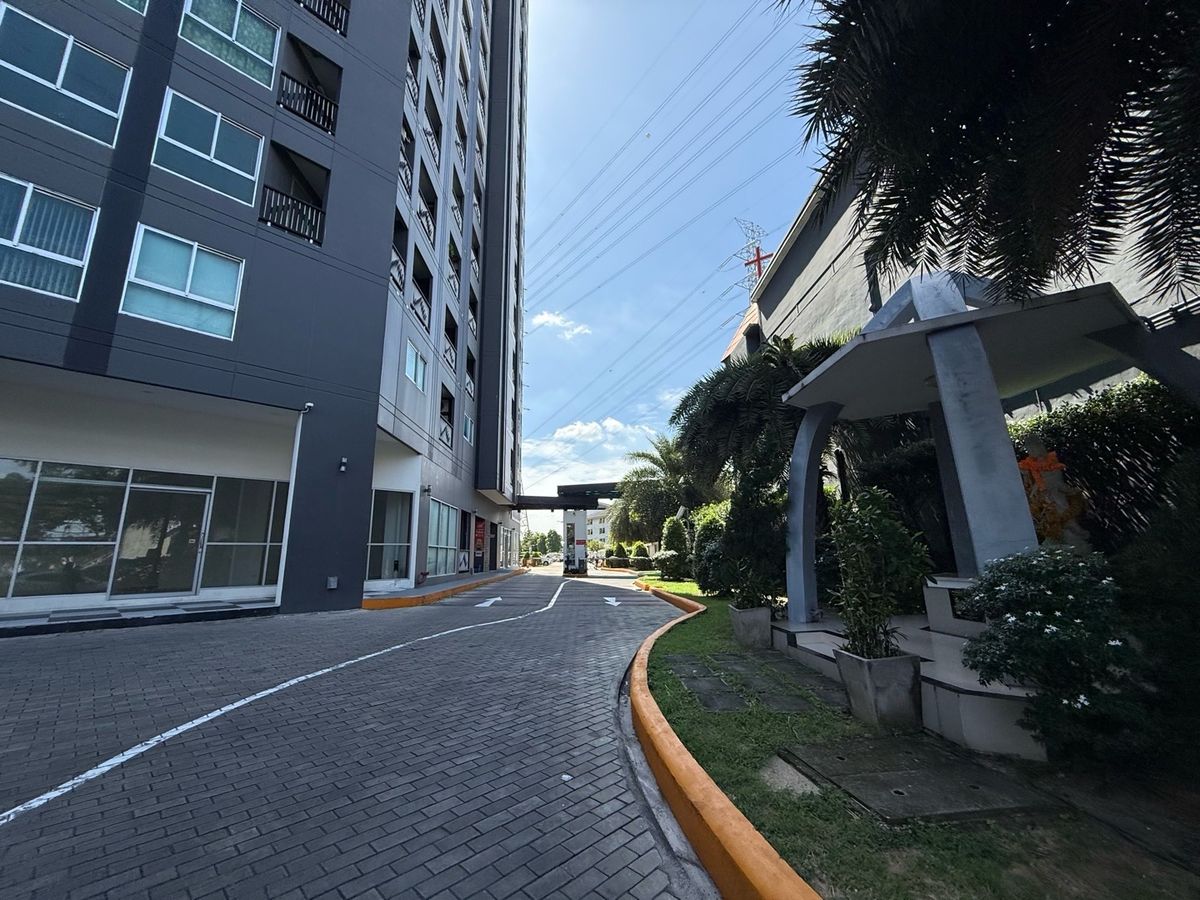 For RentCondoPattanakan, Srinakarin : Condo for rent Asgarn Place Srinakarin, the room on the 2nd floor, size 26.31 sqm, near Tesco Lotus Phatthanakan 10min walk to  BTS huamak