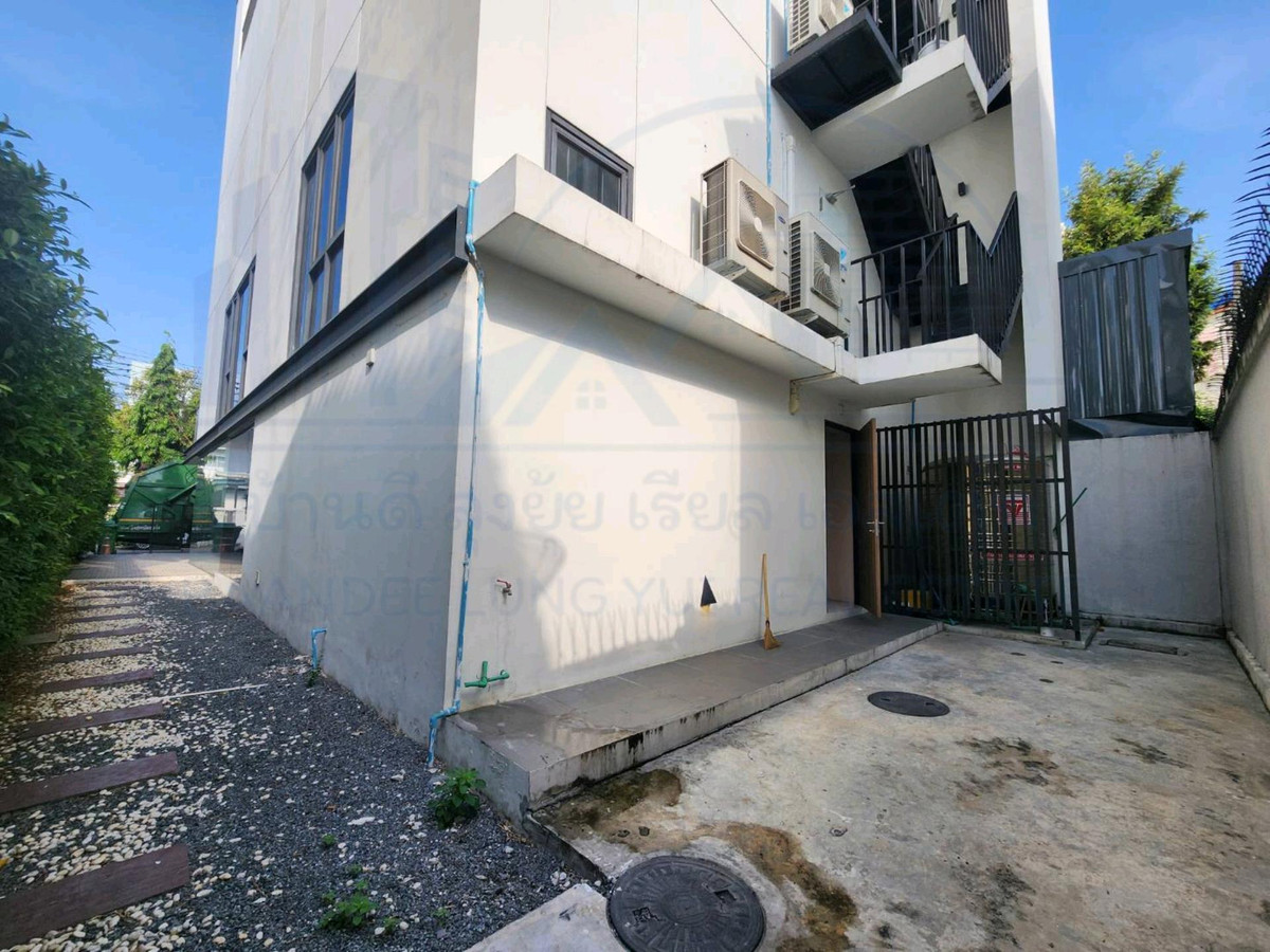 ให้เช่าโฮมออฟฟิศพระราม 9 เพชรบุรีตัดใหม่ RCA : ให้เช่า Home Office มีลิฟท์ พระราม9 เดินถึง The nine Rama 9💫🧑🏻‍🎄🧑🏻‍🎄家庭办公室出租，有电梯，Rama 9，步行可到 The Rama 9