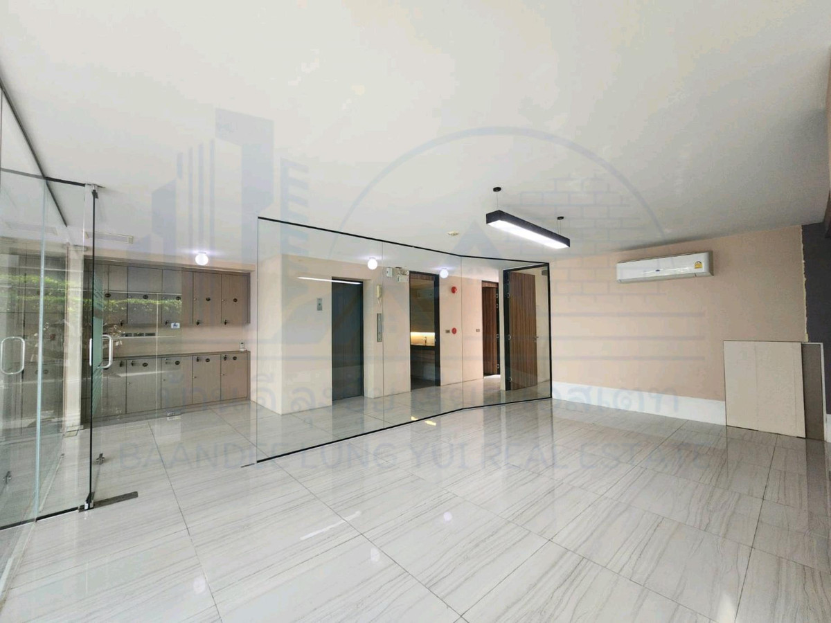 ให้เช่าโฮมออฟฟิศพระราม 9 เพชรบุรีตัดใหม่ RCA : ให้เช่า Home Office มีลิฟท์ พระราม9 เดินถึง The nine Rama 9💫🧑🏻‍🎄🧑🏻‍🎄家庭办公室出租，有电梯，Rama 9，步行可到 The Rama 9