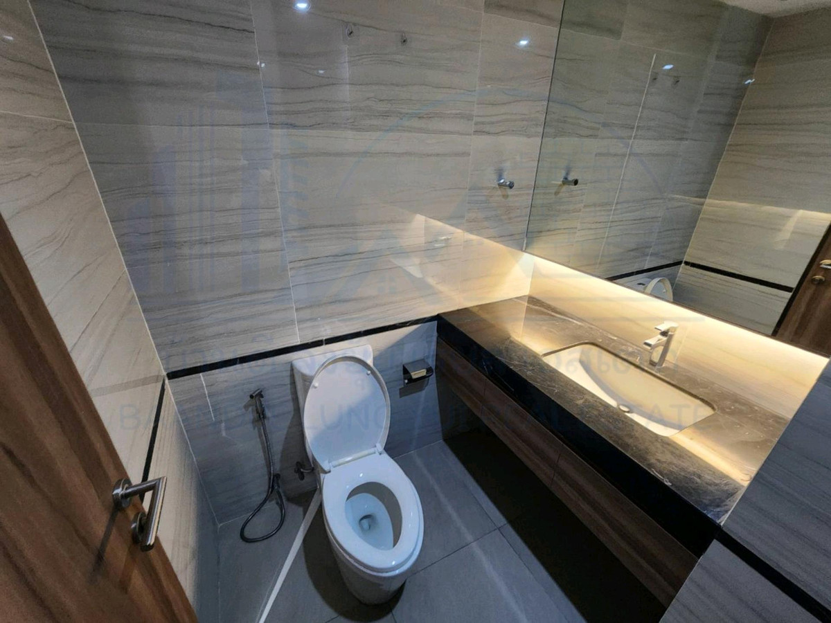 ให้เช่าโฮมออฟฟิศพระราม 9 เพชรบุรีตัดใหม่ RCA : ให้เช่า Home Office มีลิฟท์ พระราม9 เดินถึง The nine Rama 9💫🧑🏻‍🎄🧑🏻‍🎄家庭办公室出租，有电梯，Rama 9，步行可到 The Rama 9