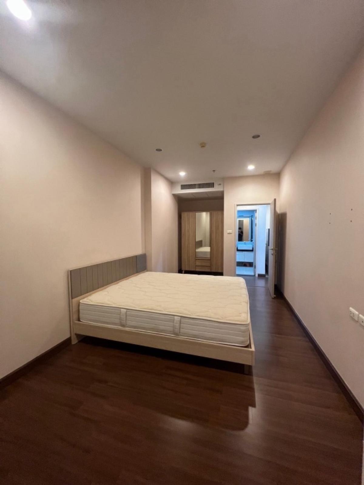 ขายคอนโดสาทร นราธิวาส : 🔥[For Sale] ขายด่วน!! คอนโดศุภาลัย ไลท์ สาทร-เจริญราษฎร์ (Supalai Lite Sathorn - Charoenrat) ใกล้รถไฟฟ้า BTS สุรศักดิ์ ถูกที่สุดในโครงการ