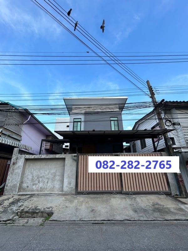 ขายบ้านลาดพร้าว เซ็นทรัลลาดพร้าว : 51ตรว 3นอน2น้ำ มีห้องนอนชั้นล่าง บ้านเดี่ยว 2 ชั้น สังคมสงเคราะห์ 28 ใกล้ถนนลาดพร้าวและทางด่วน