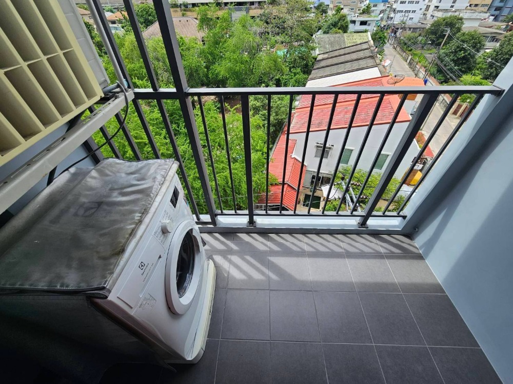 For RentCondoOnnut, Udomsuk : For rent: New condo, convenient transportation, near expressway, near BTS On Nut