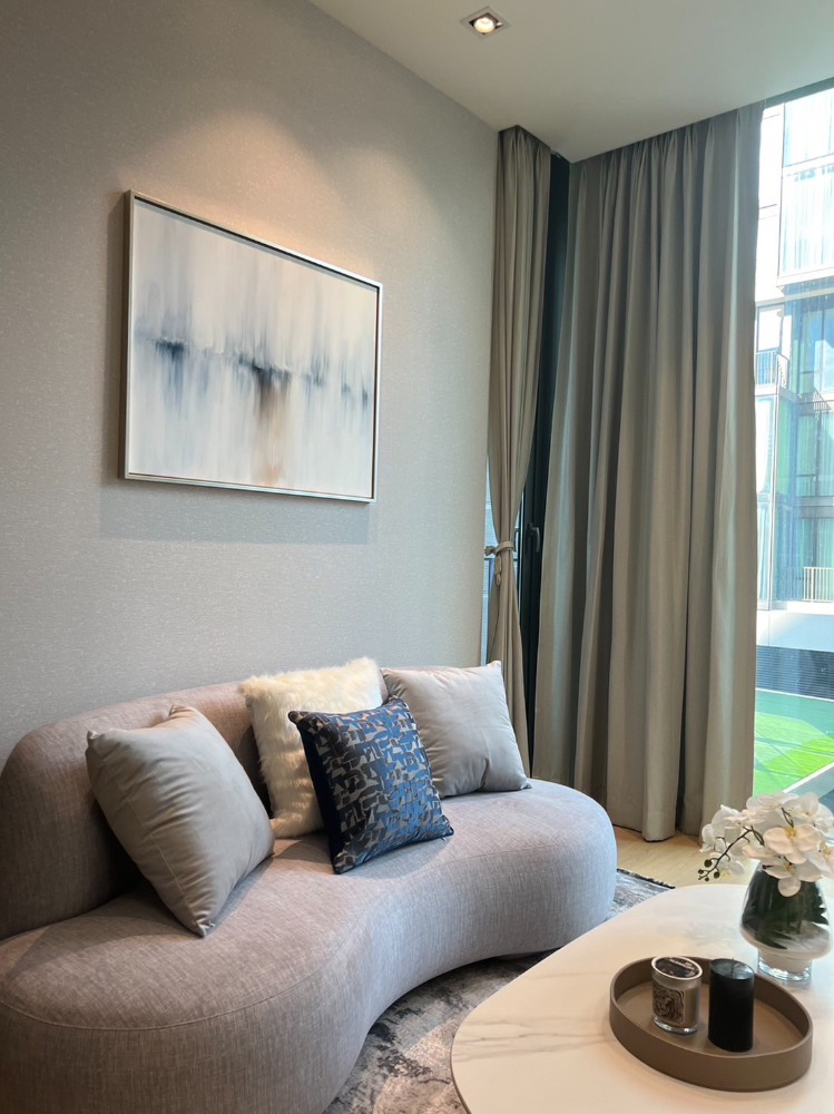 For RentCondoWitthayu, Chidlom, Langsuan, Ploenchit : 🌟 Urgent for rent! 28 Chidlom, luxury condo in the heart of the city | Next to BTS Chidlom | Beautiful room, ready to move in 🌟