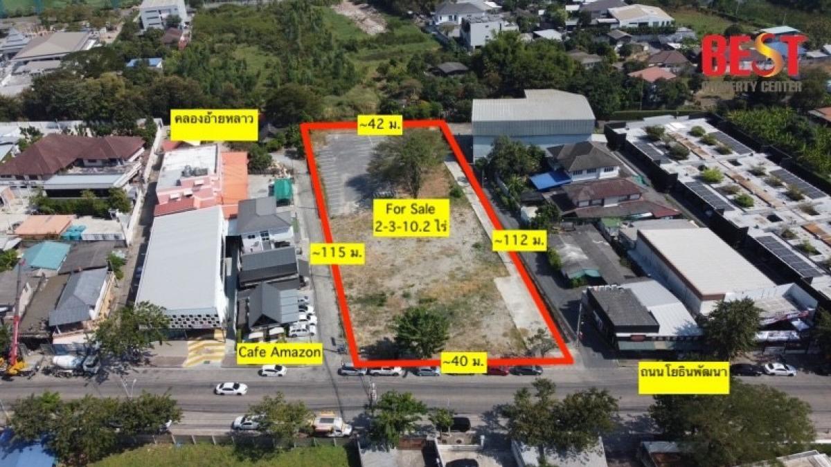 For SaleLandLadprao, Central Ladprao : Land for sale, almost 3 rai, on Yothin Phatthana Road, beautiful plot shape, already filled, suitable for investment.