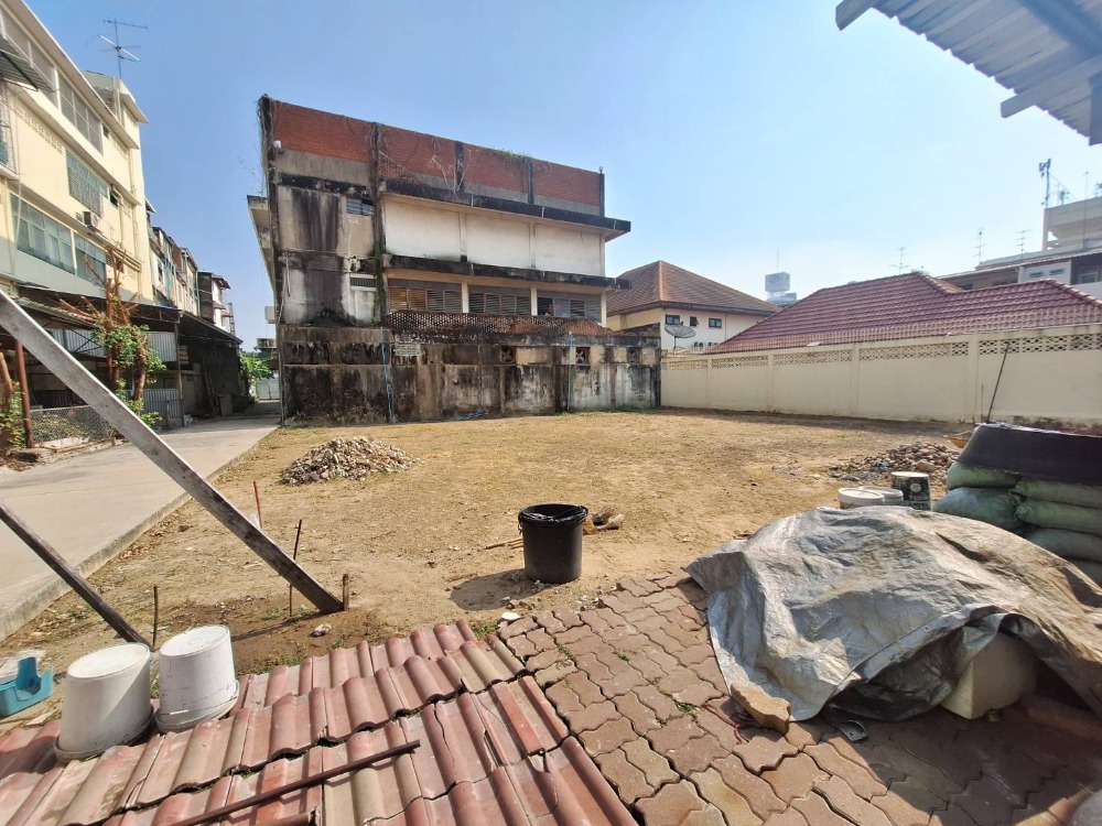 For SaleLandPinklao, Charansanitwong : Land in the city center on Charansanitwong 38 , cheap price