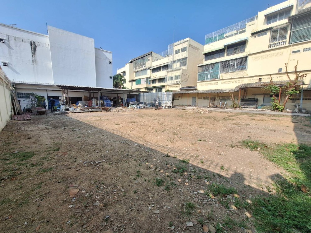 For SaleLandPinklao, Charansanitwong : Land in the city center on Charansanitwong 38 , cheap price