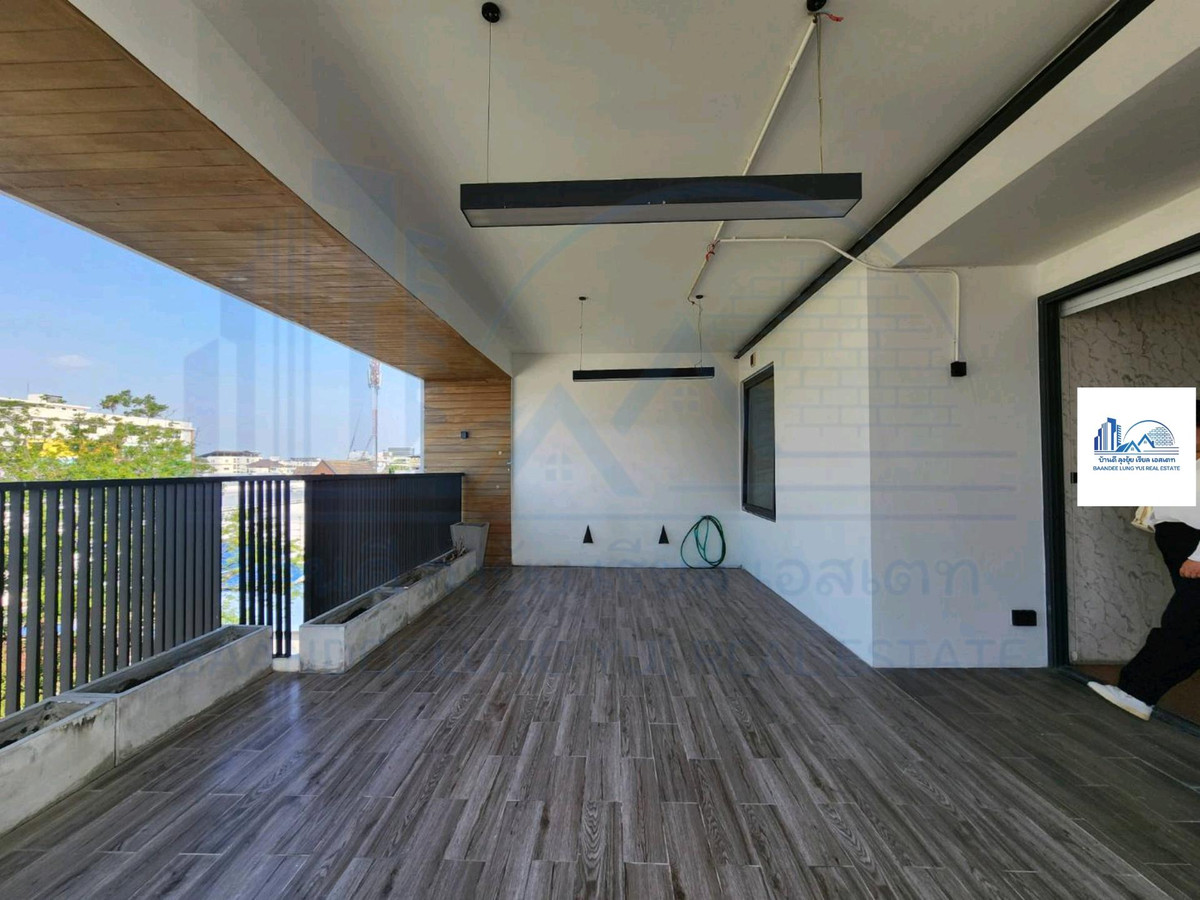 ให้เช่าโฮมออฟฟิศพระราม 9 เพชรบุรีตัดใหม่ RCA : ให้เช่า Home Office มีลิฟท์ พระราม9 เดินถึง The nine Rama 9💫🧑🏻‍🎄🧑🏻‍🎄家庭办公室出租，有电梯，Rama 9，步行可到 The Rama 9