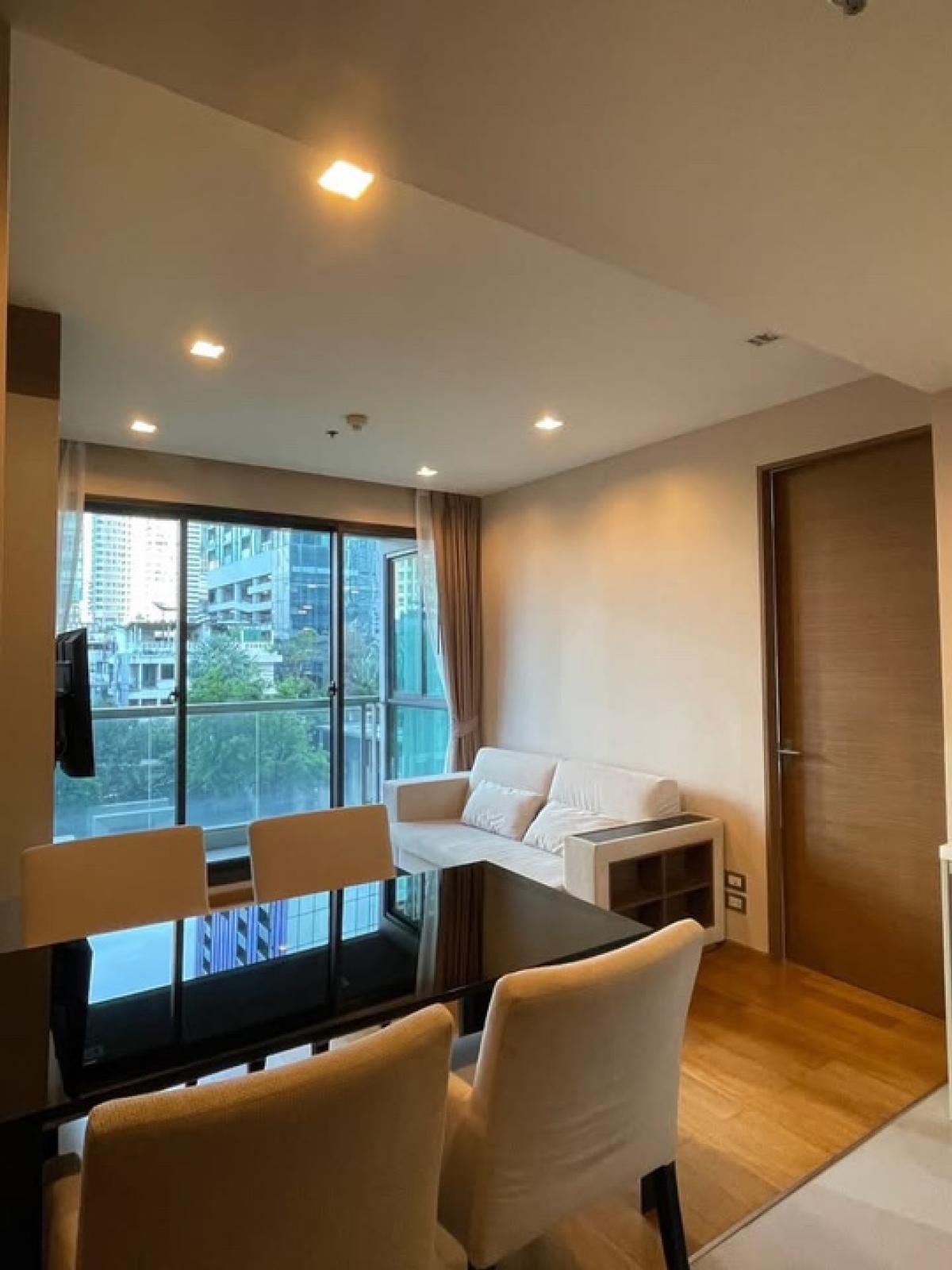 ให้เช่าคอนโดสาทร นราธิวาส : ⭐️(A0093) For RENT 🏢The address sathorn 2 Bedroom 2 bathroom 38K per month