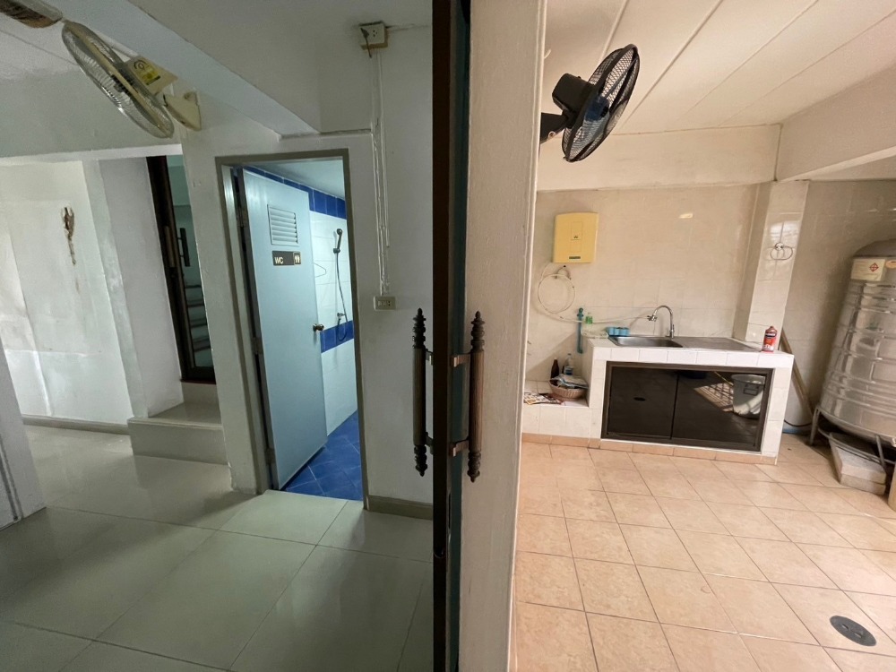 ขายทาวน์โฮมบางซื่อ วงศ์สว่าง เตาปูน : ขายถูกสุด ทาวน์เฮ้าส์ 3 ชั้น ครึ่ง หมู่บ้าน สินสุข พระราม 7 ติดถนนใหญ่ ใกล้ มหาวิทยาลัยเทคโนโลยีพระจอมเกล้าพระนครเหนือ