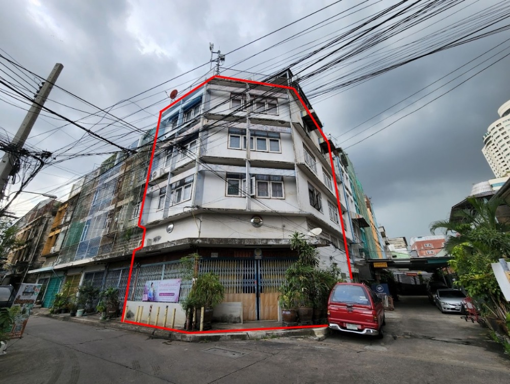 For SaleShop HouseYaowarat, Banglamphu : For sale: 2-unit shophouse, 32.6 sq.w., Pom Prap Sattru Phai