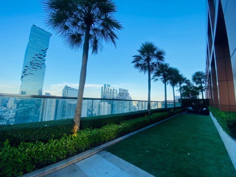 ขายคอนโดสาทร นราธิวาส : ใกล้รถไฟฟ้า BTS ช่องนนทรี, รถไฟฟ้า MRT สีลม, รถไฟฟ้า MRT ลุมพินี, เซ็นทรัล สีลม, อาคารอื้อจื่อเหลียง, HSBC, สีลม, รร.เซนต์โยเซฟคอนเวนต์, รพ. BNH และ รพ.จุฬาลงกรณ์