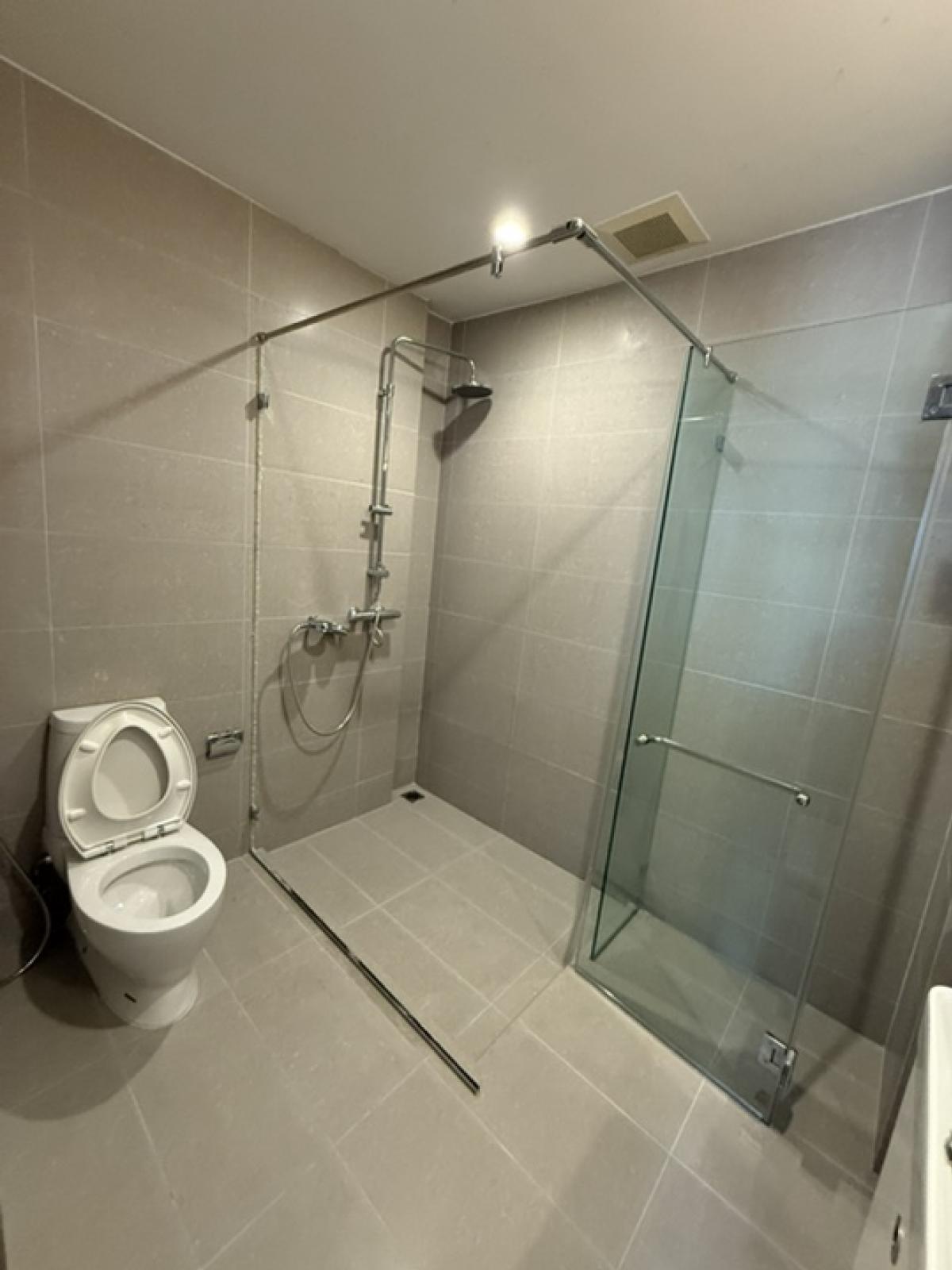 ขายคอนโดวิทยุ ชิดลม หลังสวน : 🔥ขายด่วน🔥โนเบิล เพลินจิต วิวไม่บล็อค ห้องกว้าง 2ห้องนอน  เฟอร์นิเจอร์ครบพร้อมเข้าอยู่ ติดรถไฟฟ้า BTS เพลินจิต