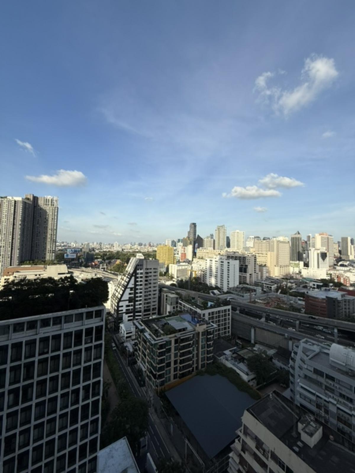 ขายคอนโดวิทยุ ชิดลม หลังสวน : 🔥ขายด่วน🔥โนเบิล เพลินจิต วิวไม่บล็อค ห้องกว้าง 2ห้องนอน  เฟอร์นิเจอร์ครบพร้อมเข้าอยู่ ติดรถไฟฟ้า BTS เพลินจิต