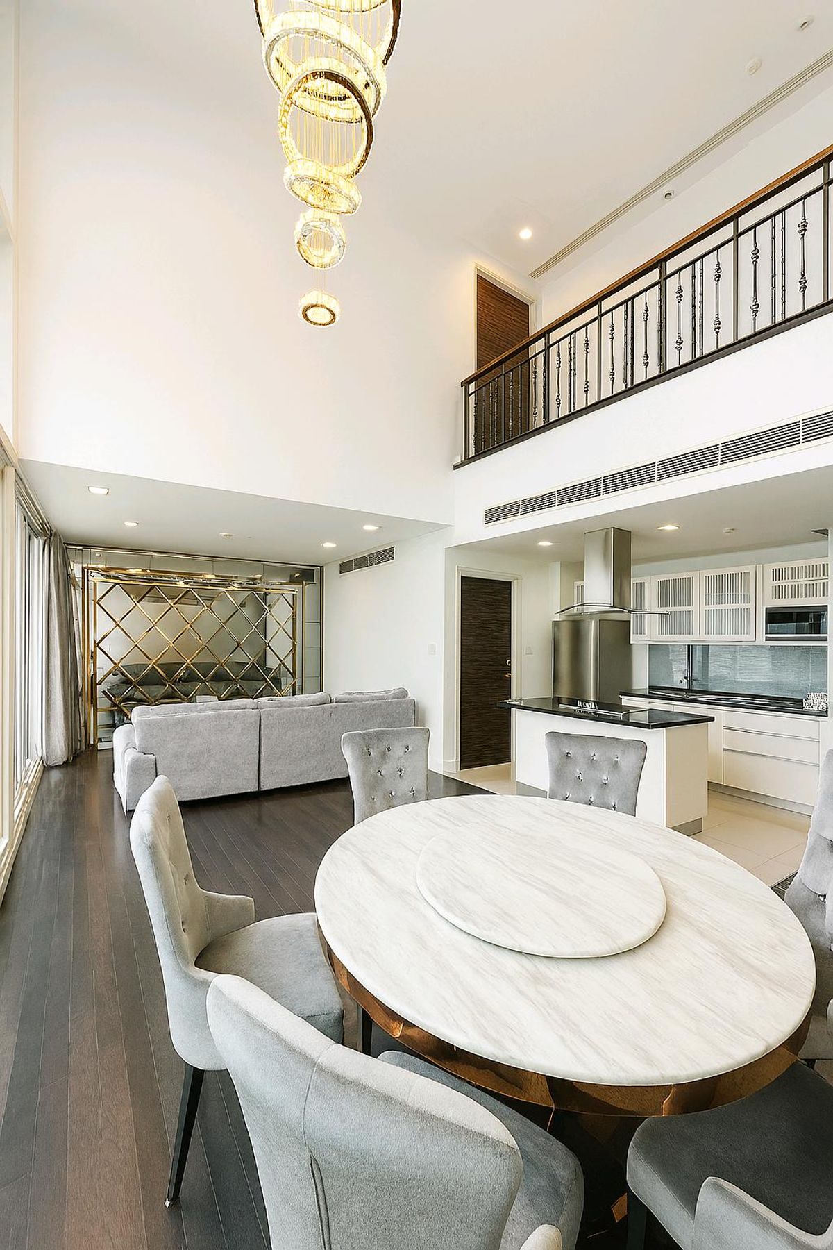 For RentCondoWongwianyai, Charoennakor : A Triplex Penthouse for Rent with City View and River View at Watermark Chaophraya River