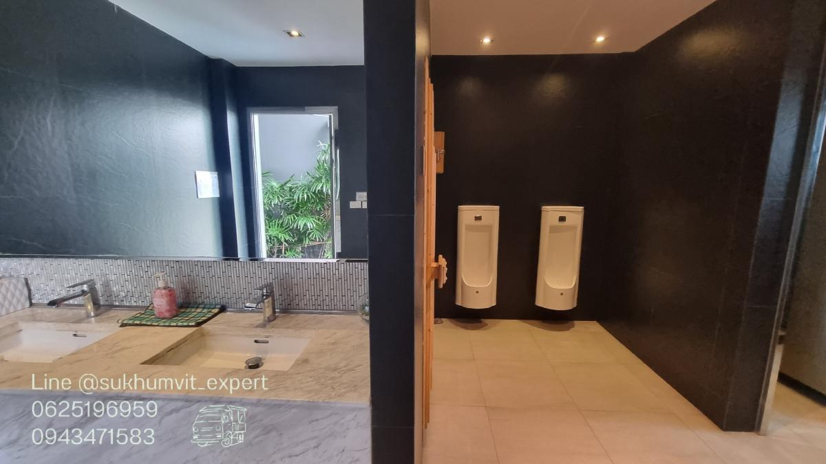 For SaleCondoSukhumvit, Asoke, Thonglor : Condo for sale: Rhythm Sukhumvit 42, price 13.9 million baht, cheapest in the project, 2 bedrooms, 2 bathrooms