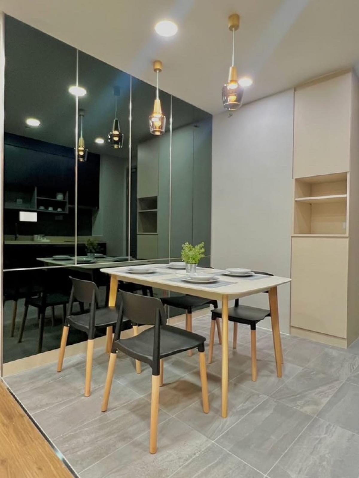 ขายคอนโดสุขุมวิท อโศก ทองหล่อ : ขายคอนโด คิว ประสานมิตร ขนาด 60 Sq.m 2 bed 2 bath เพียง 8.19 MB ติดต่อ 086-795-9997